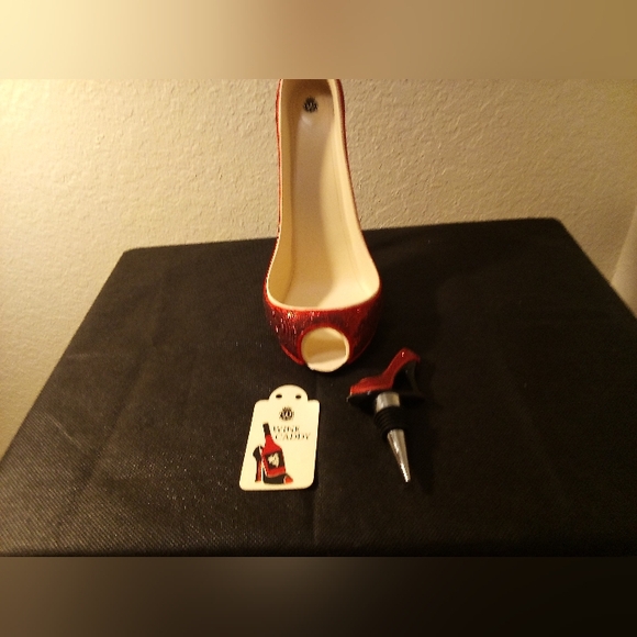 Wild Eye Designs -NWT Wine Bottle Holder & Matching Stopper, Red Sequin Glitter - Picture 1 of 10